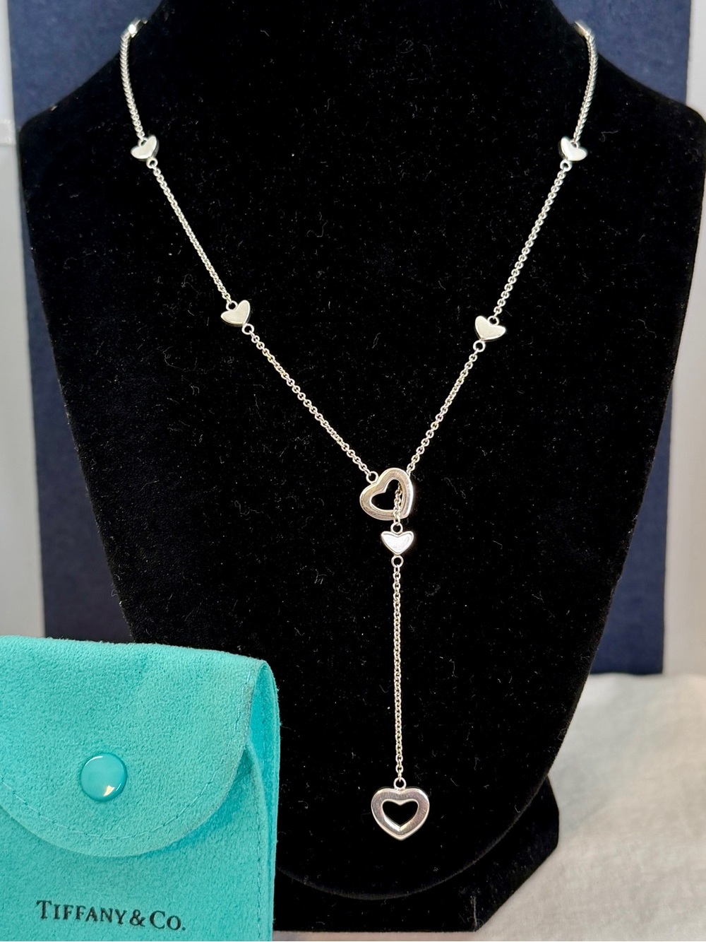 TIFFANY & CO. Sterling Silver Solid Open Mini Hearts Link Lariat Necklace w/ COA - Picture 3 of 13